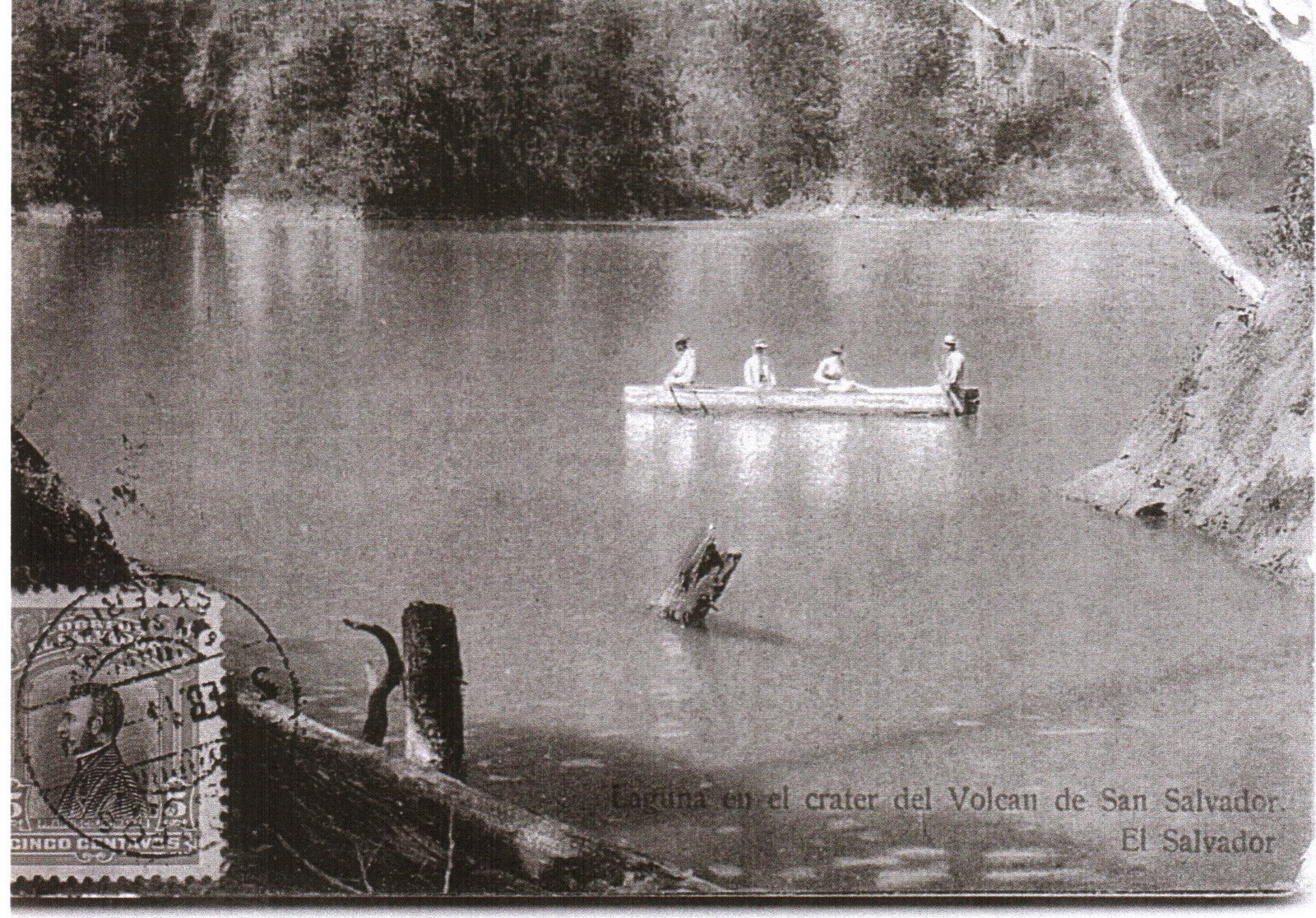 Laguna Volcan San Salvador.jpg