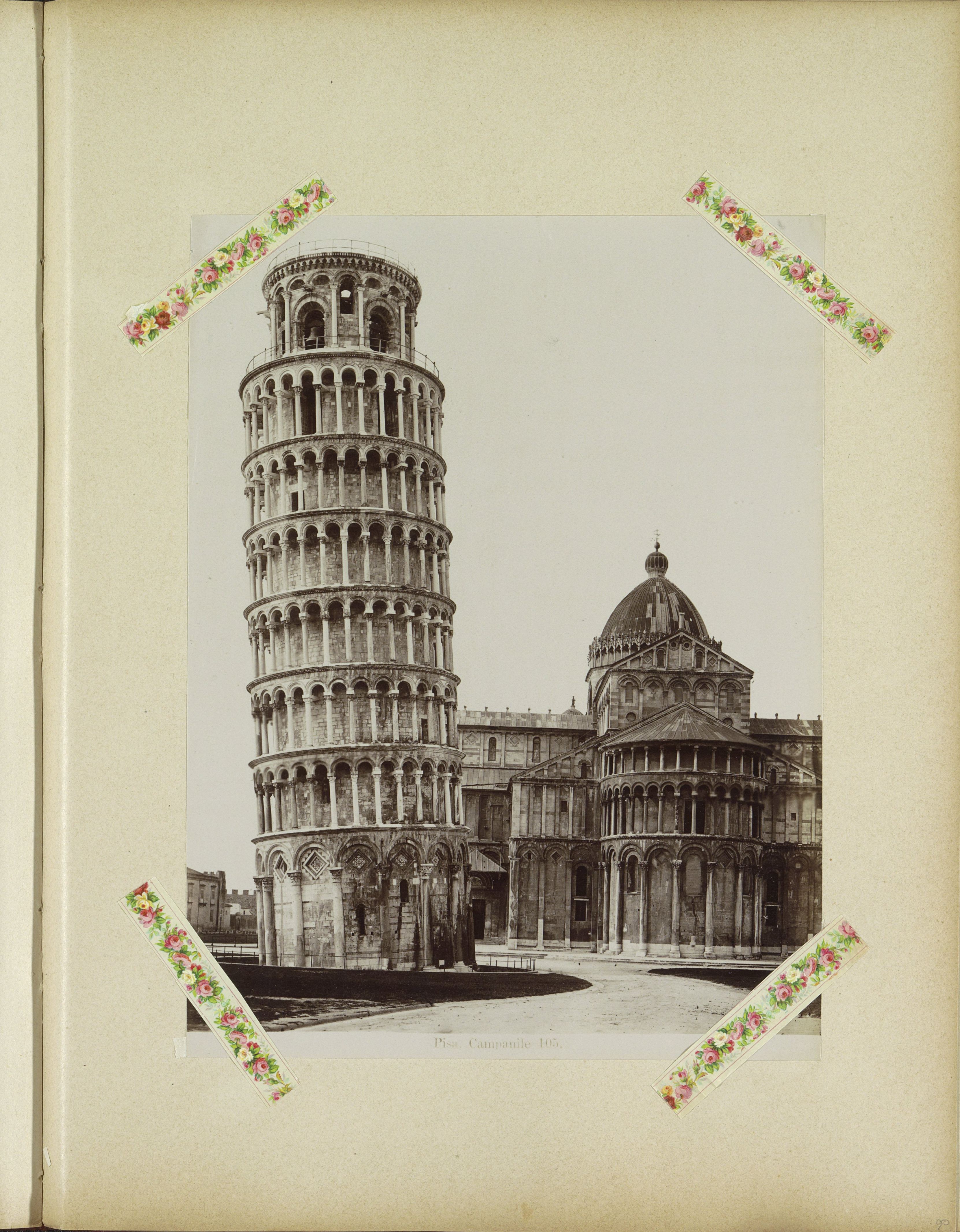 Dom van Pisa met links de scheve toren Pisa. Campanile (titel op object), RP-F-F01125-90.jpg