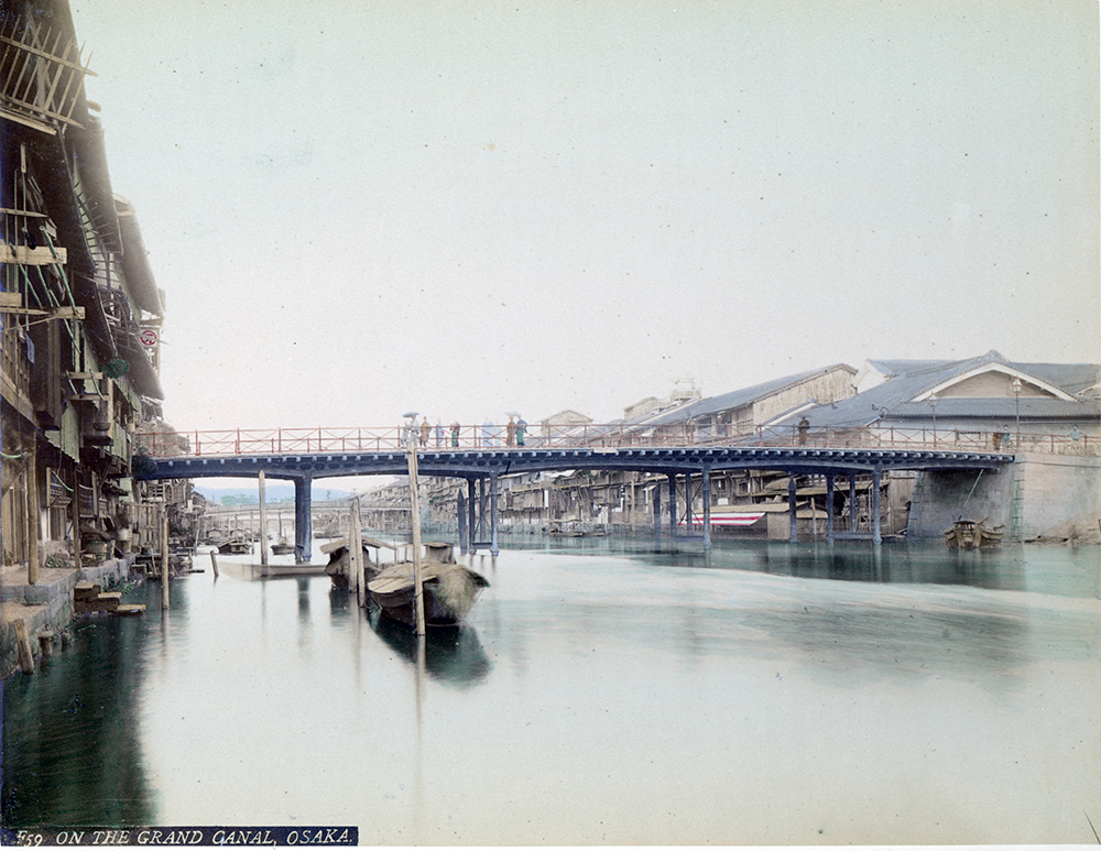 On the grand canal - Osaka.jpg