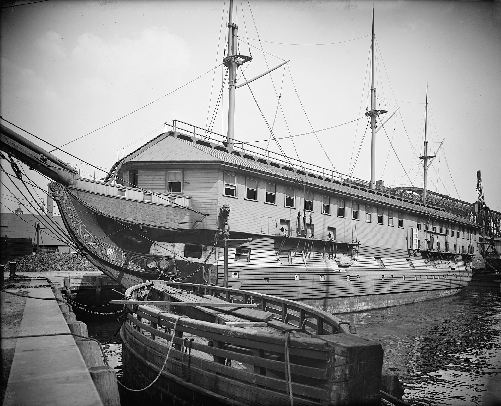 Constitutionasbarracksship.jpg
