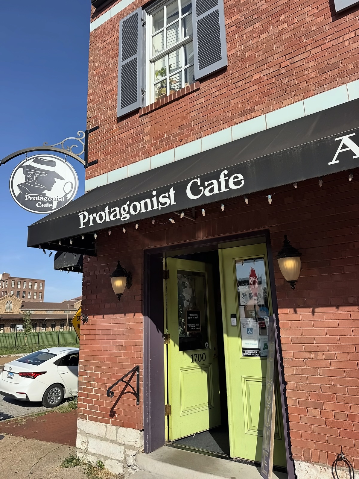 Protagonist Cafe