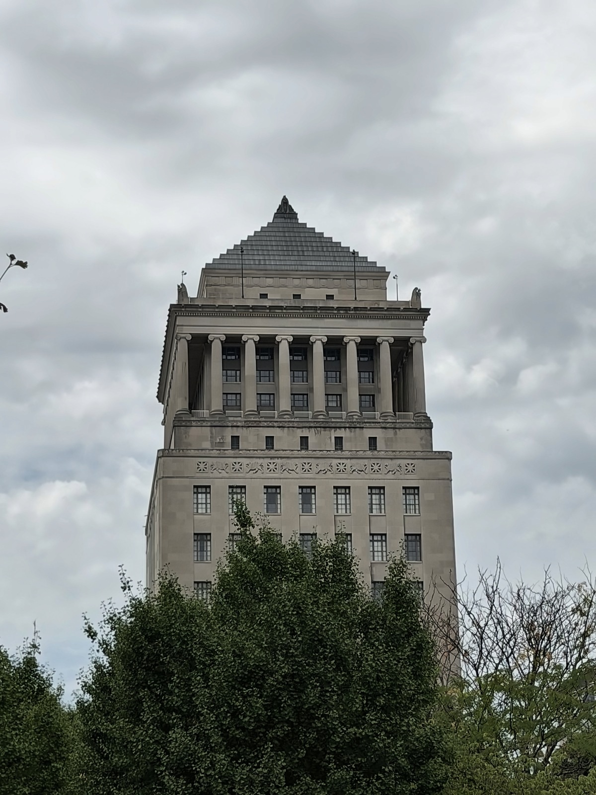 Civil Courts Building