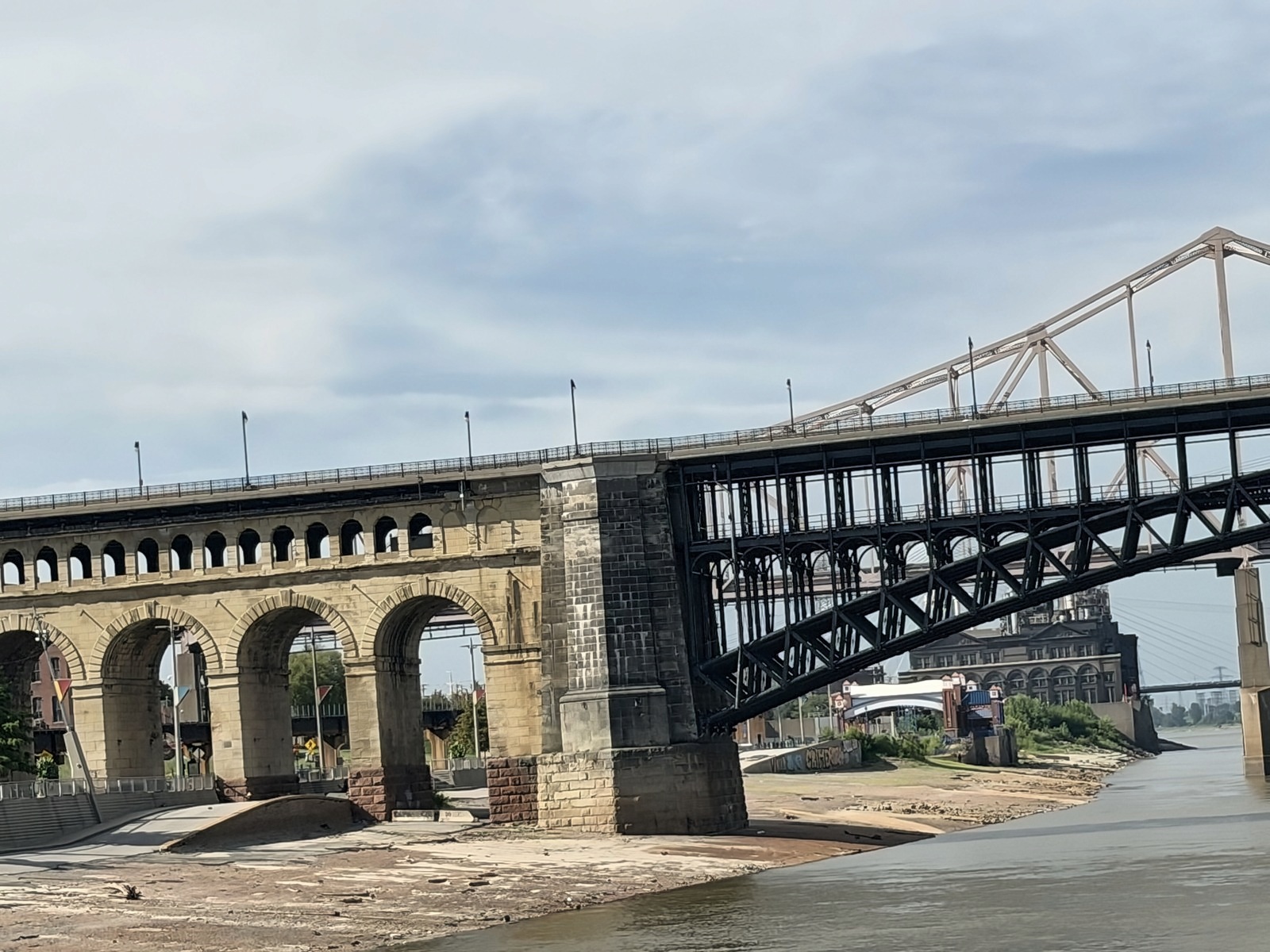 Eads Bridge
