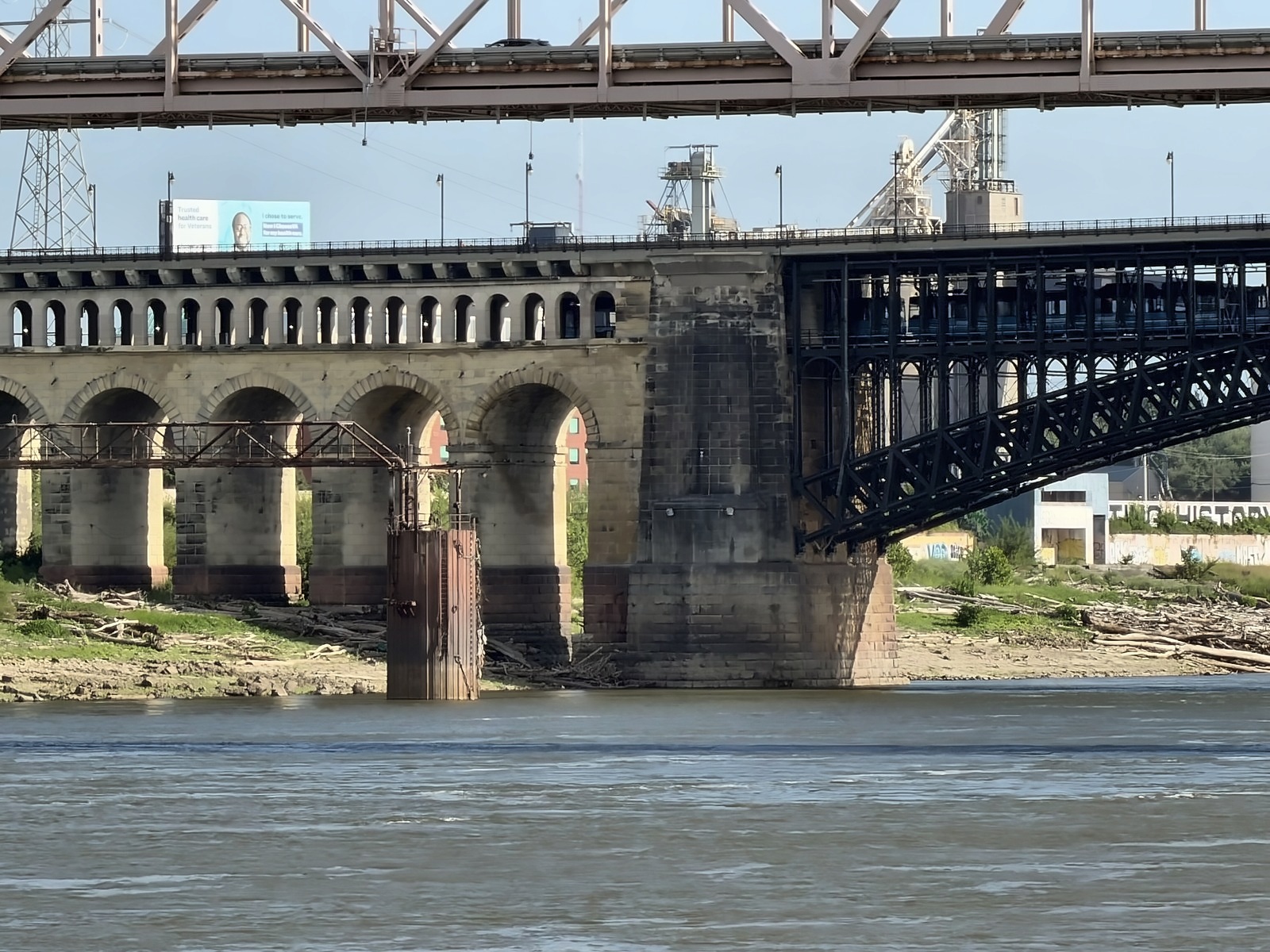 Eads Bridge