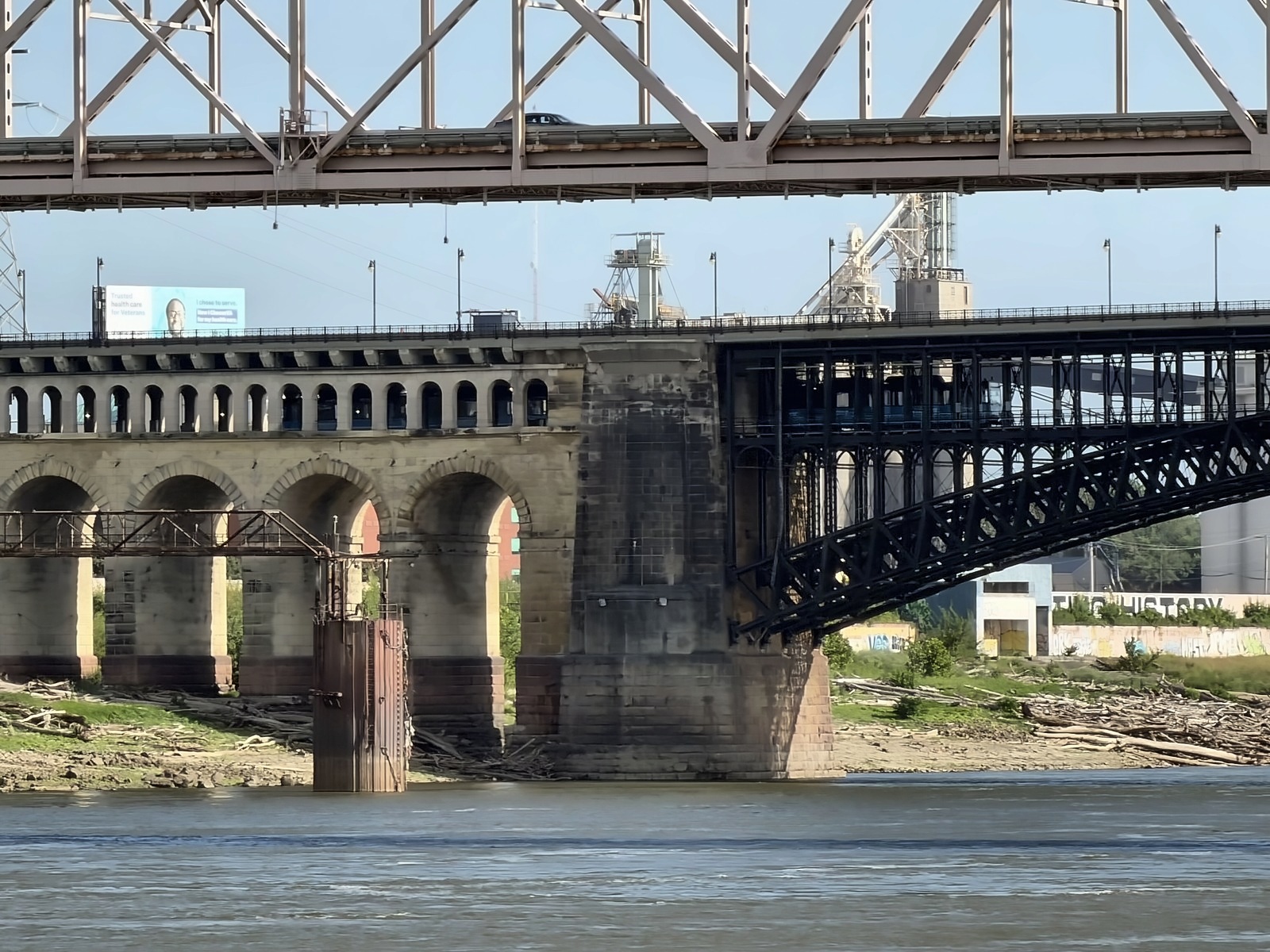 Eads Bridge