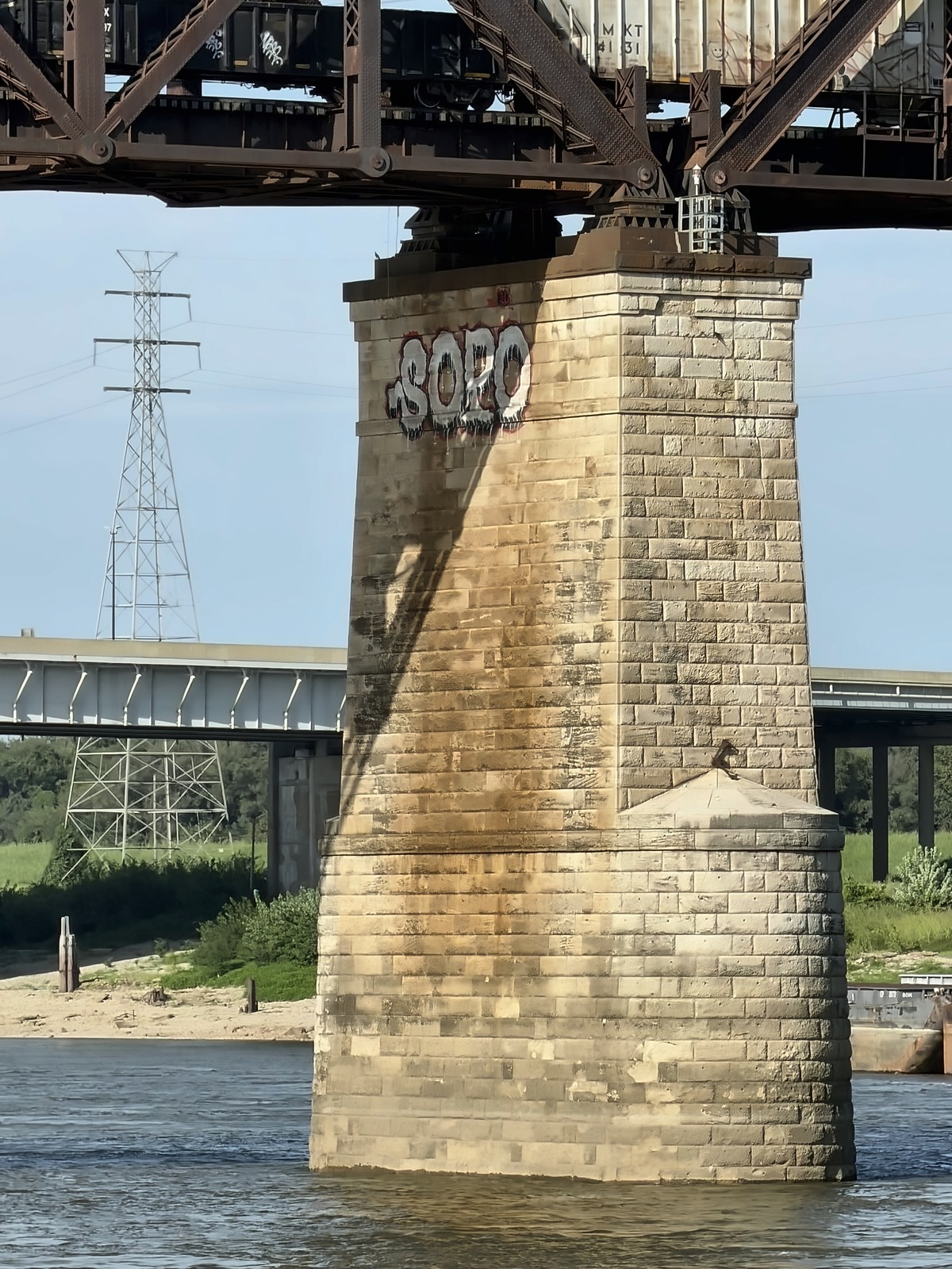 Eads Bridge